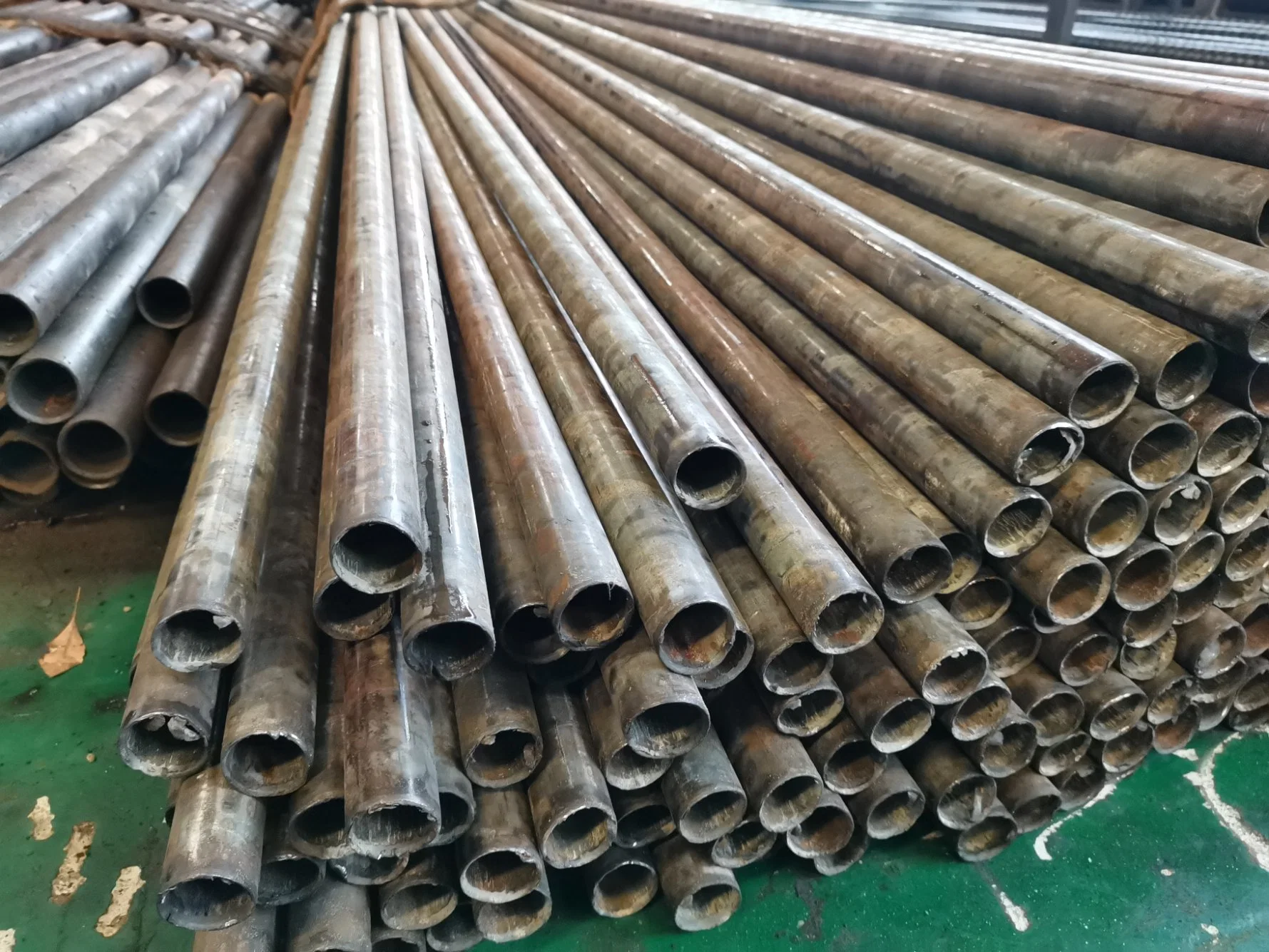 En10025 S235jr 10mm 35mm 60mm Carbon Steel Seamless Pipes/Cold Drawn Precision Seamless Steel Pipes