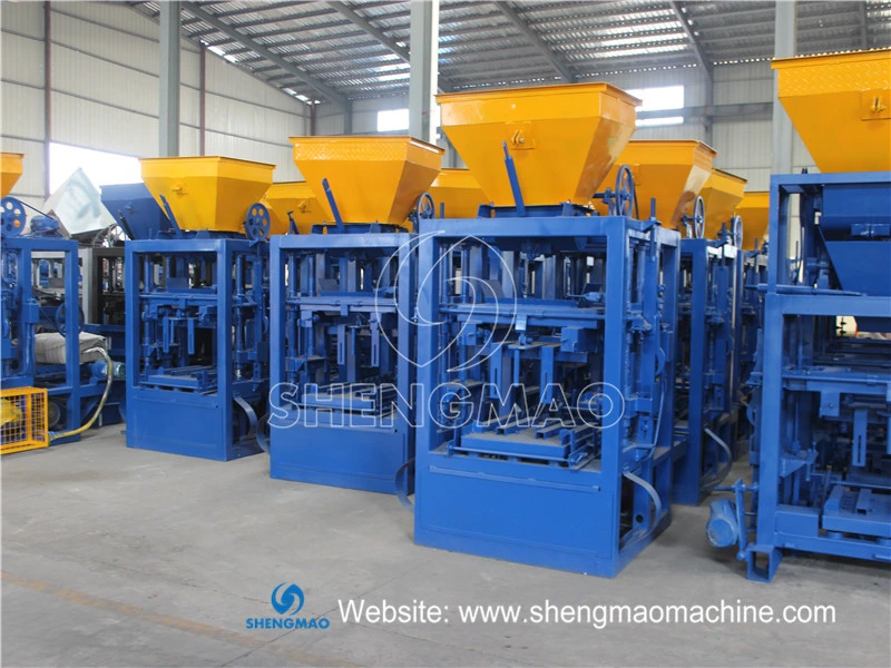 Popular Qt4-24 Small Hollow Block Brick Making Machine with Low Cost