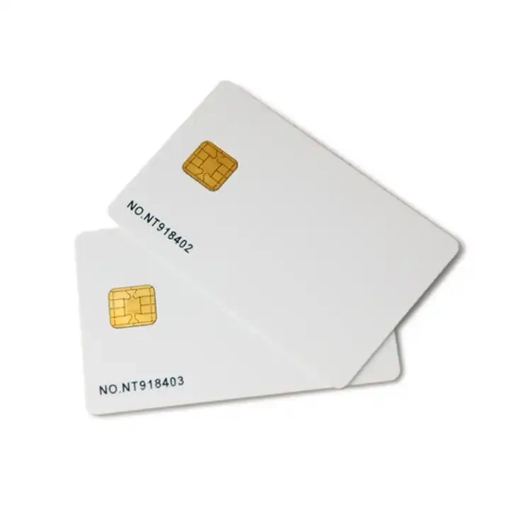 Vente à chaud OEM FM4428 FM4442 puce vierge RFID Contact Smart Carte IC pour cartes de paiement