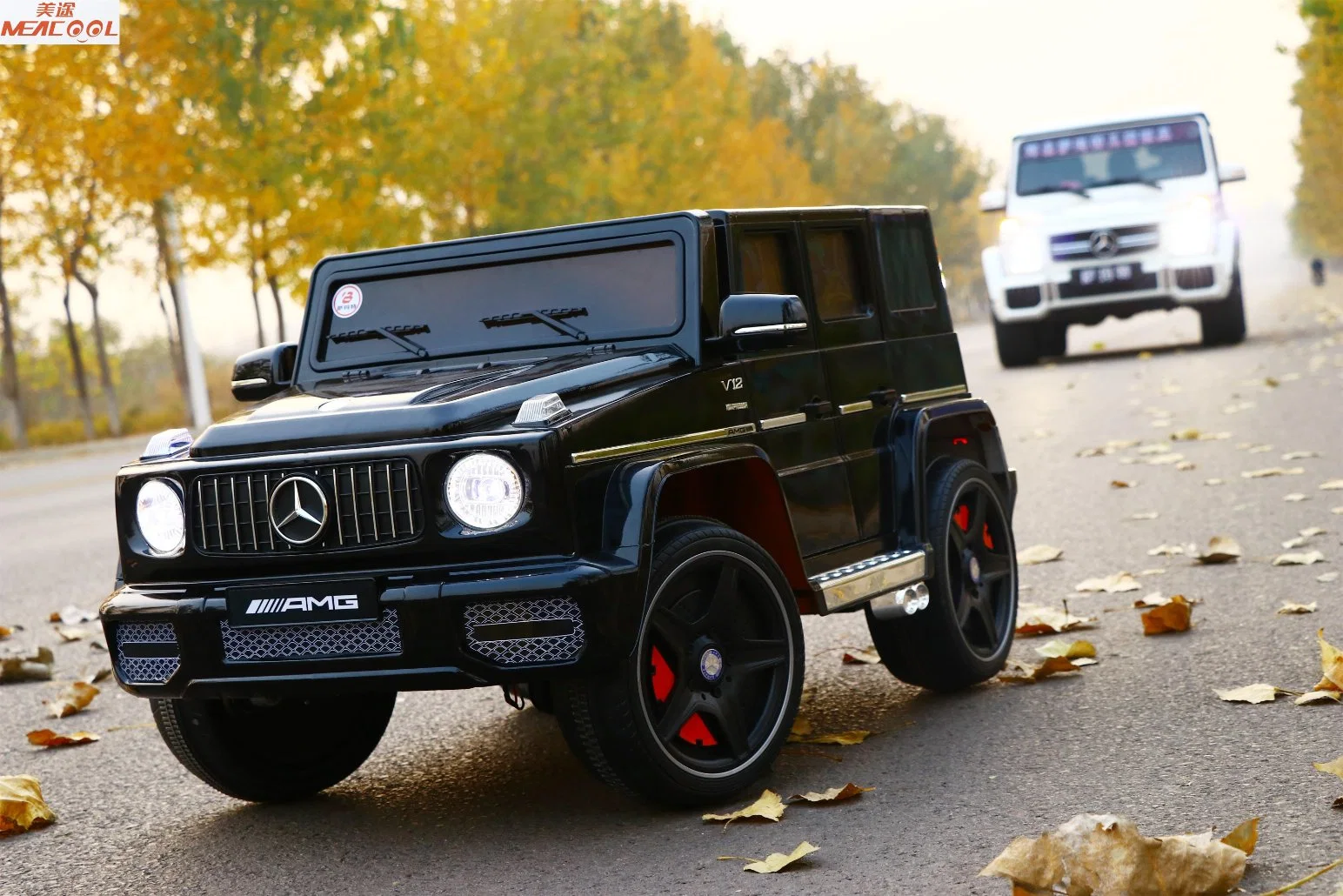 Carro eléctrico 4X4 mais vendido para criança com 2,4 g. Telecomando Bluetooth