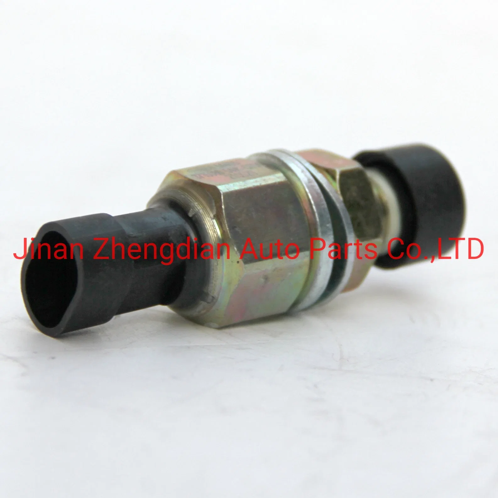 Cab Lifting Switch 3735080-54W for FAW J6p Sinotruk HOWO Shacman Foton Auman Hongyan Truck Spare Parts Weichai Yuchai Xichai Xinchai Man Engine Parts