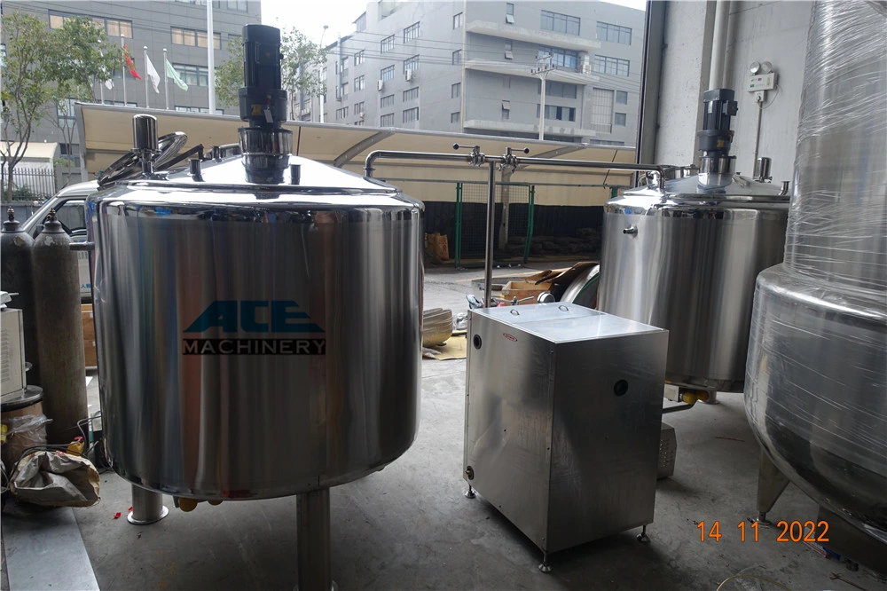 A linha de produção completa de iogurte: Pre-Heating Homogeneizador,,, Pre-Cooling Pasteurizer, depósito de fermentação, preenchendo o equipamento auxiliar