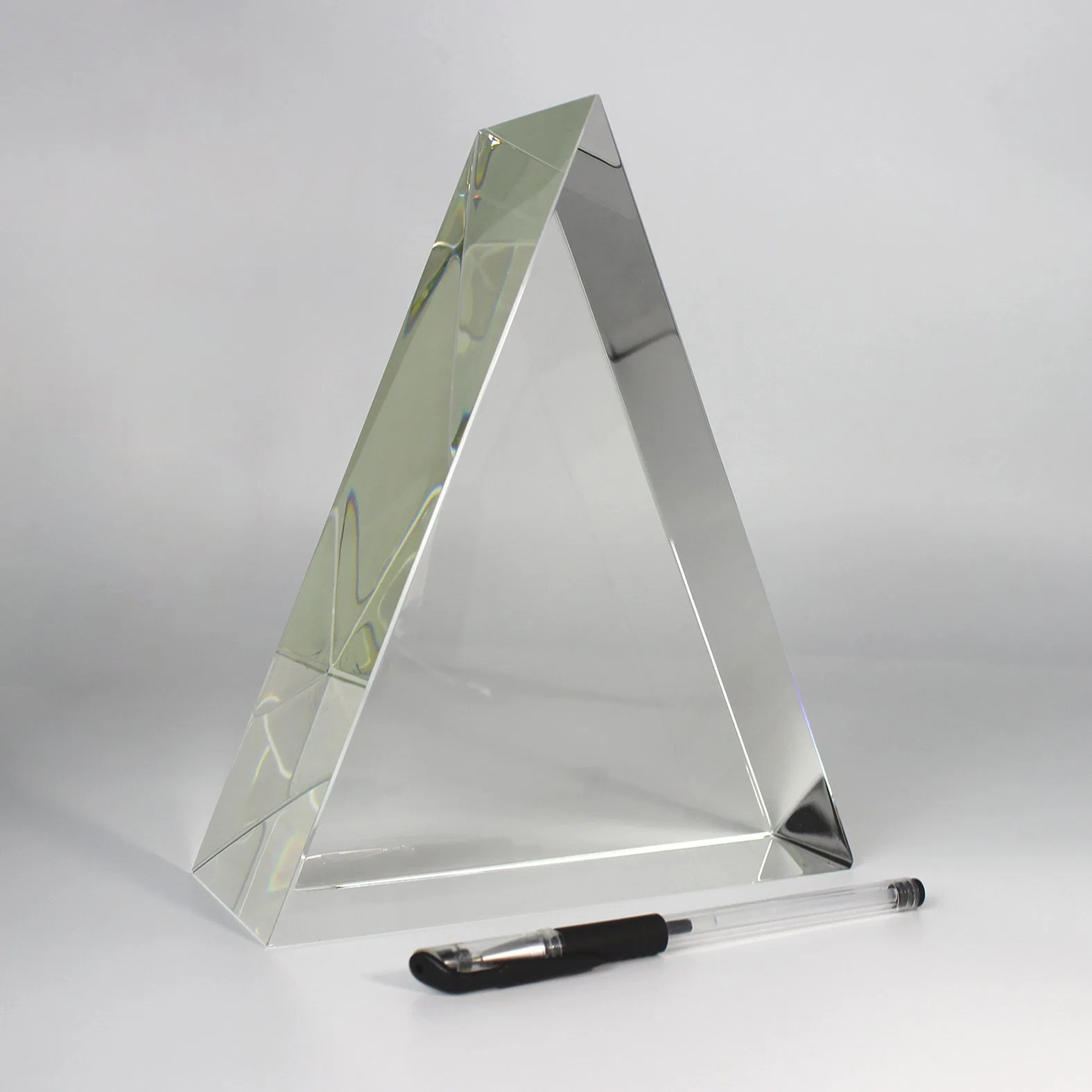 Strictly Inspected Shape Customizable Mini Right Angle Prism Optical Glass Prism Design