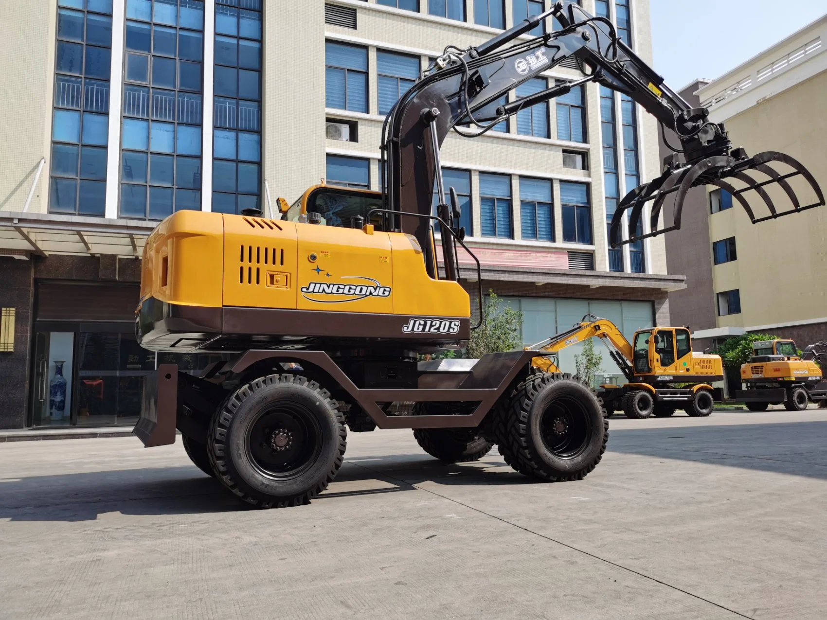 Jg120s 10ton Wheel Excavator with Cotton Clip Grapple Loader