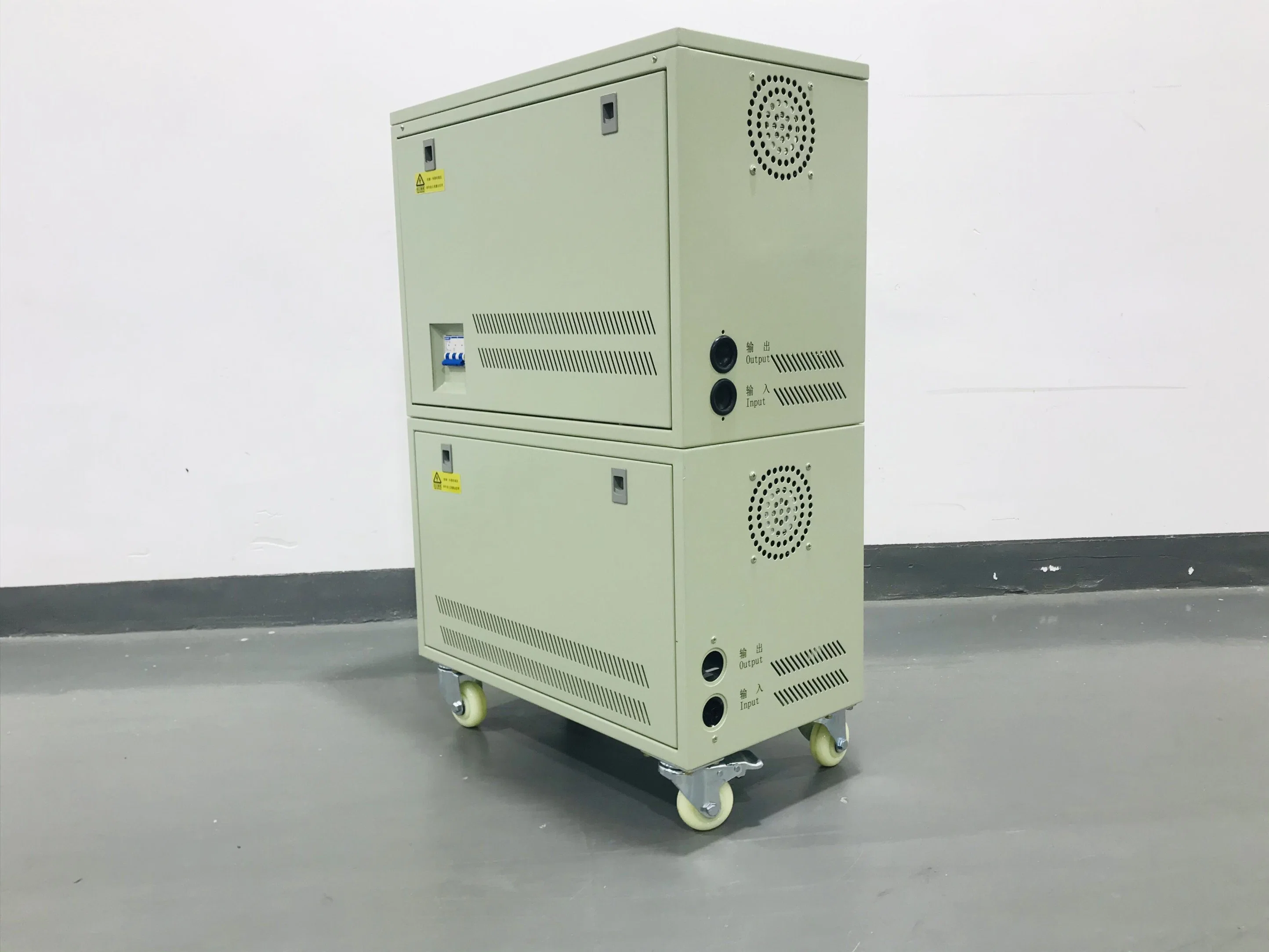 Spannungsstabilisator Transformator All-in-One-Maschine 3 Phase 15kVA 380V 220V 200V für Graviermaschine (110V, 120V, 208V, 230V, 240V, 346V, 400V, 415V, 720V OK)