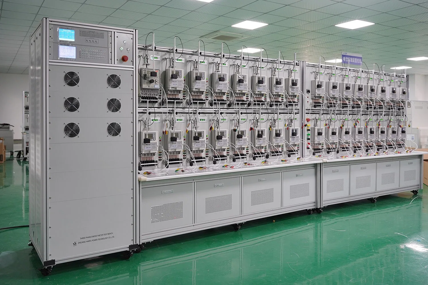 Three Phase Electrical Smart Meter Testing Bench with Isolated Test Instrument 32 Positions