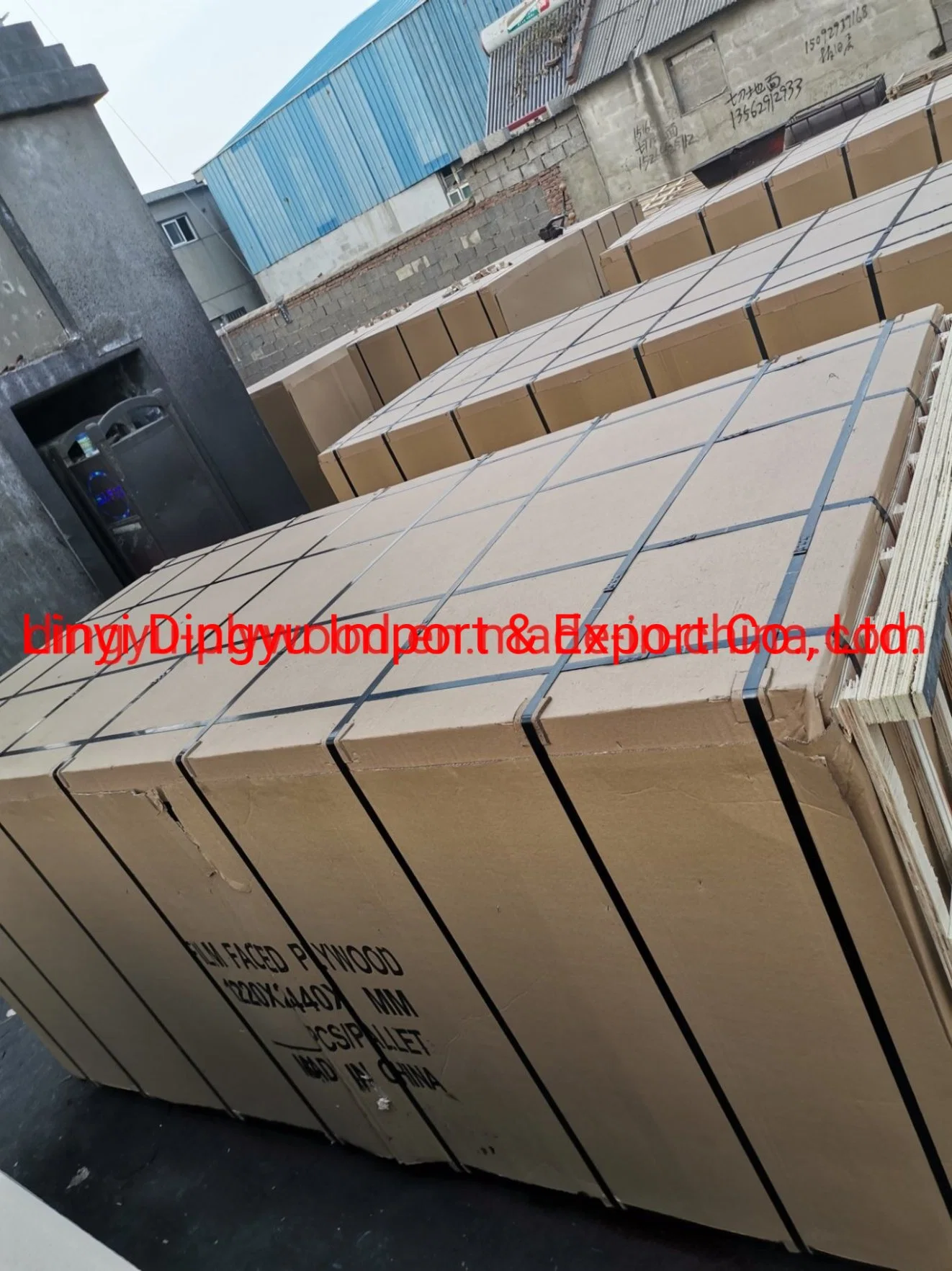 Construction Plywood Black/Brown Film, Poplar Core, Melamine Glue