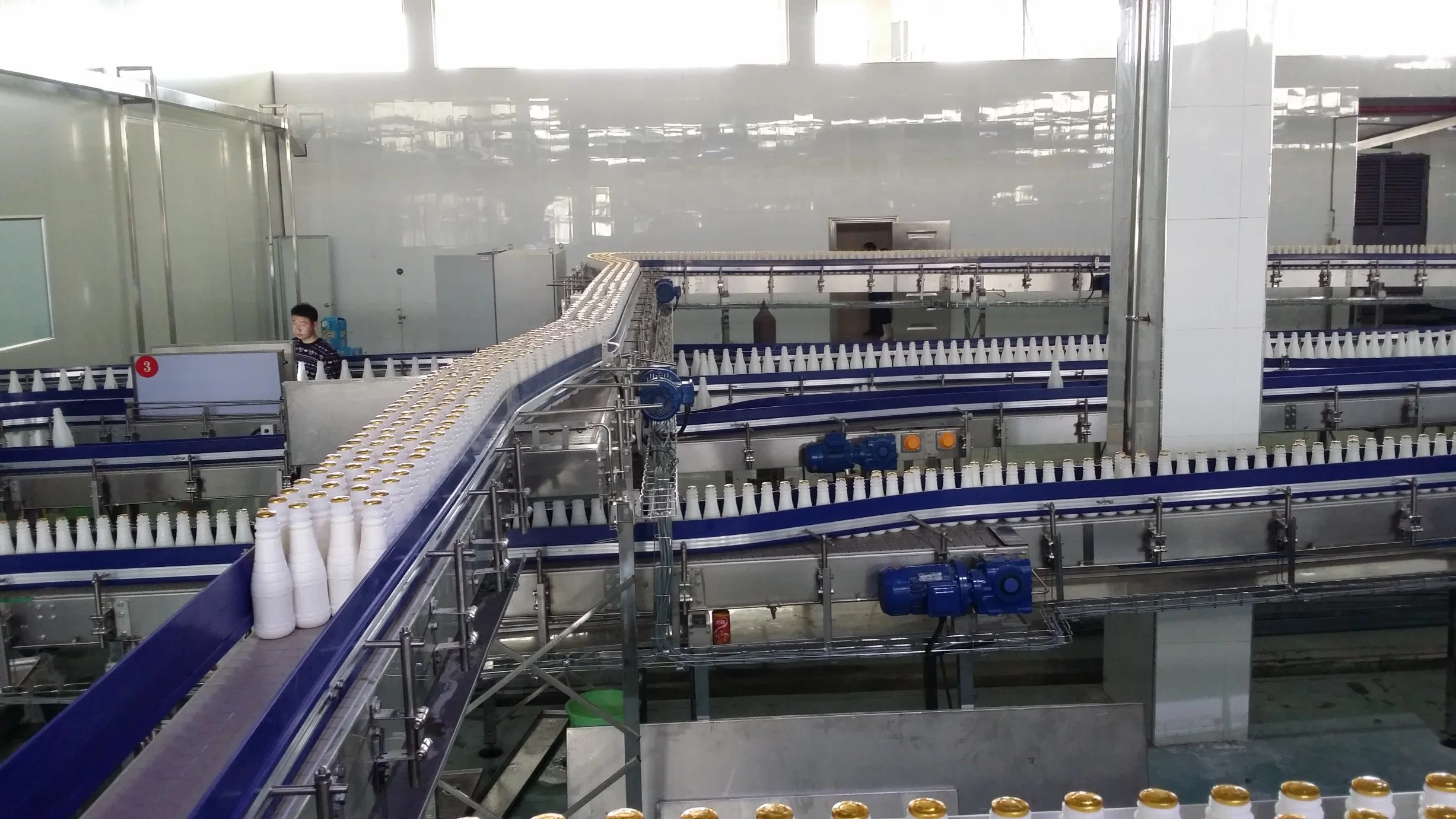 820 Plastic Single Slat Top Plate Chain Bottles Assembly Conveyor Systems for Industrial Lines