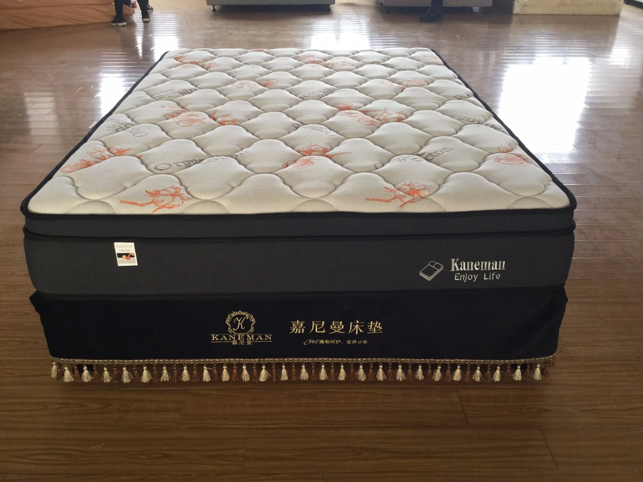 Luxury Roll up Latex Foam Spring Coil Mattress in Box