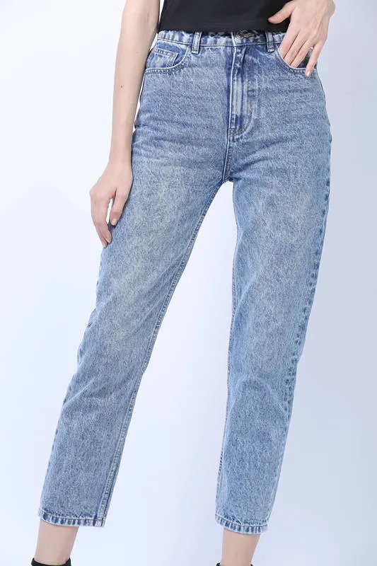 La mujer pantalones mediados de la cintura elástica Dama jeans de moda de tendencia de color azul claro