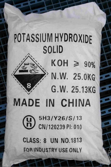 Copos blancos 90% de hidróxido de potasio / KOH con precio reducido 1310-58-3