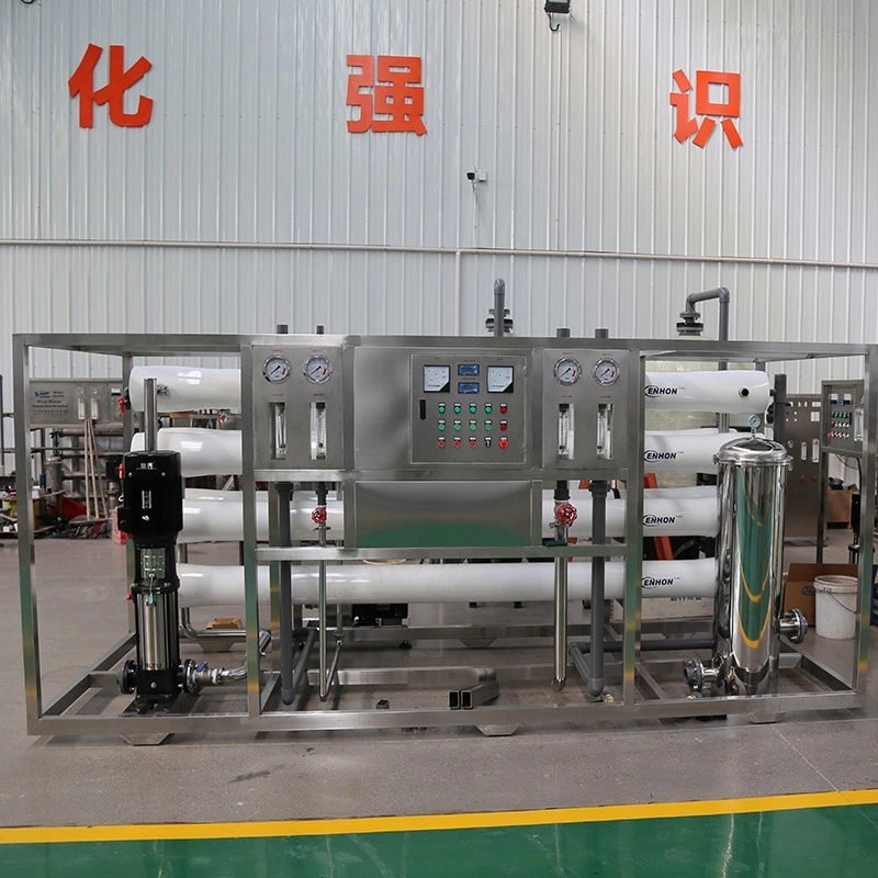 China Heißer Verkauf 1500lph Wasseraufbereitung Reiniger RO System Equipment 2000L Edelstahl-Wasserspeicher reines Wasser machen Mac