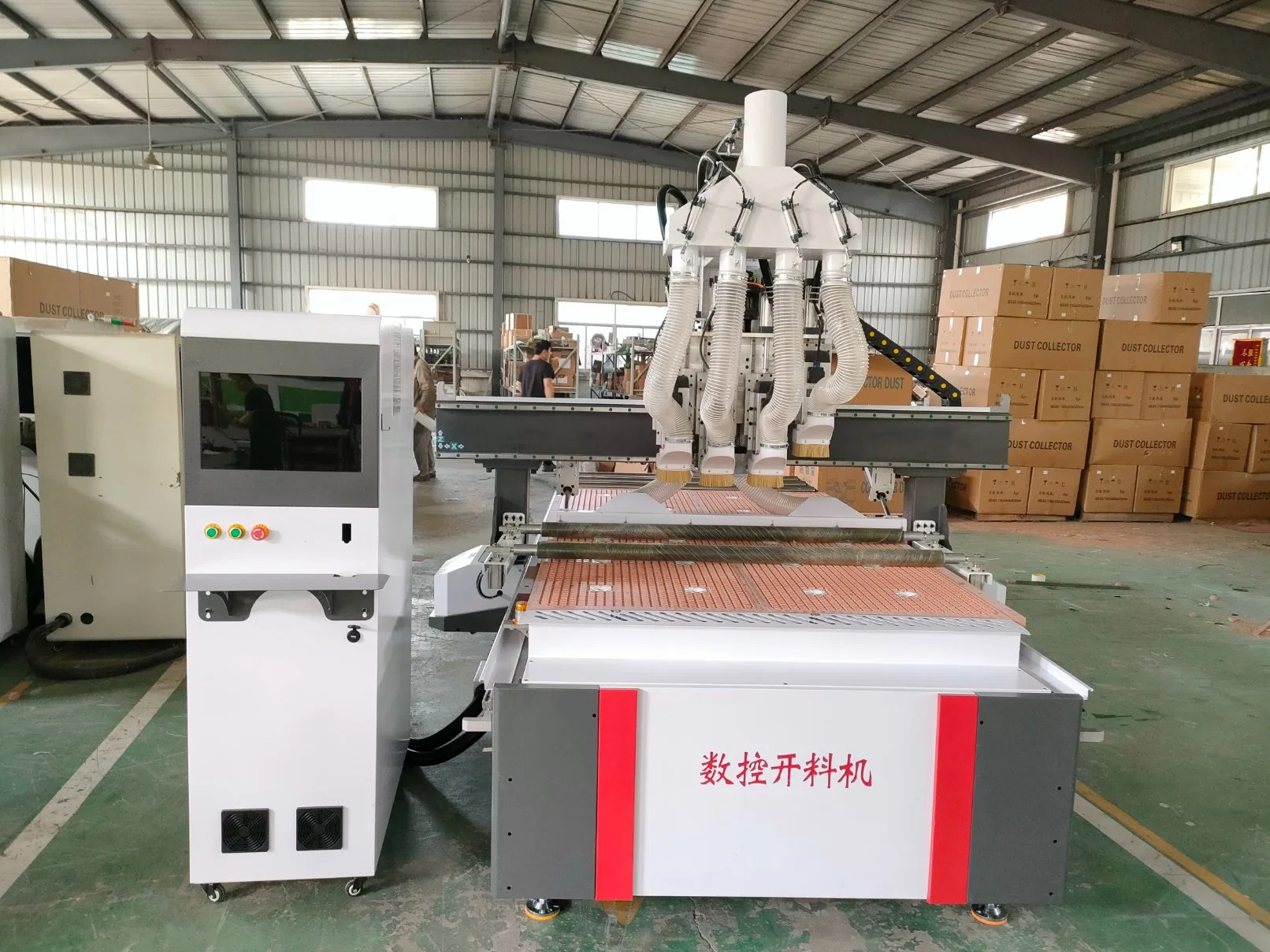 1325 Woodworking CNC Router Atc for Wooden Door Furnitures Cabinets/ 1530 Wood Caving/Engraving and Cutting Machine / 3D MDF Plywood Acrylic Cutting Machinery