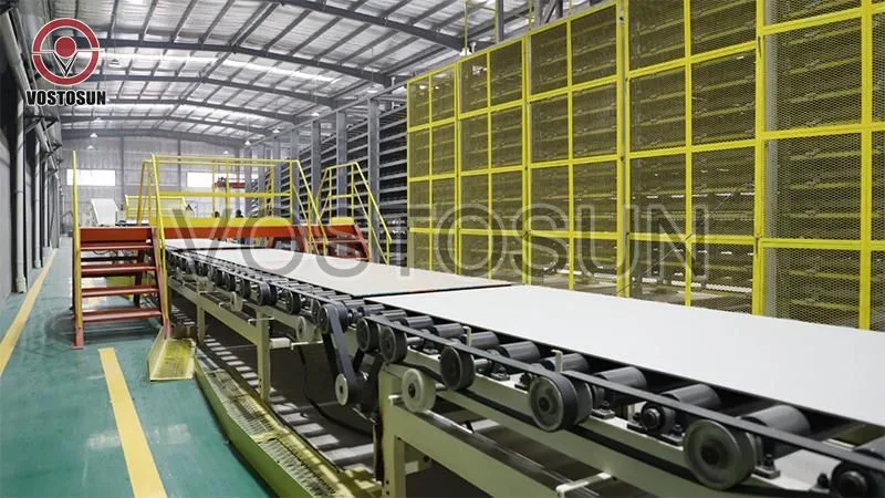 Línea de procesamiento de fabricación Decorativa fabricación China completa Junta de yeso automática Máquina