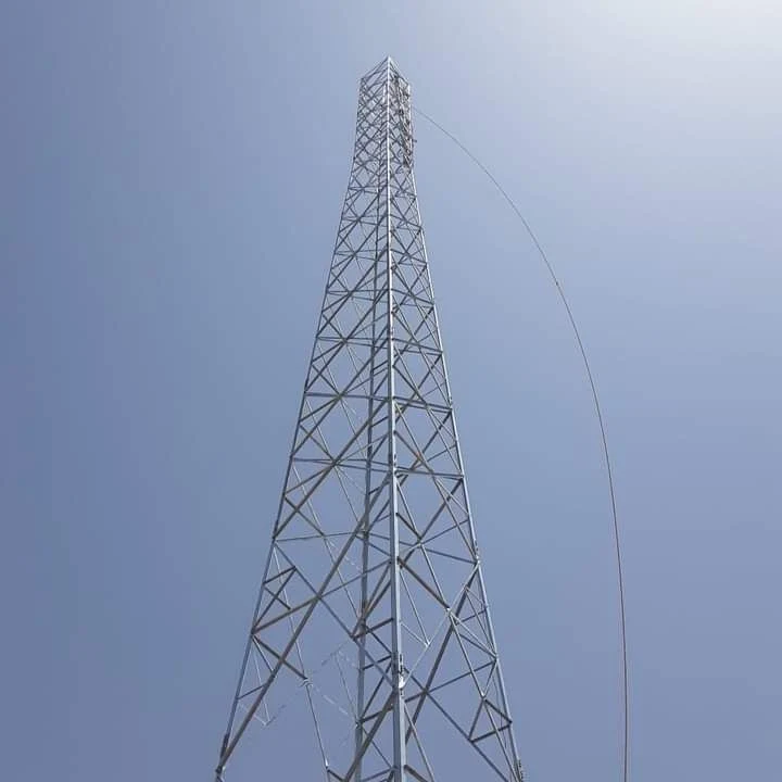 Angular 4G 5g Wireless Telecommunication Cellular Tower with Lighting Rod