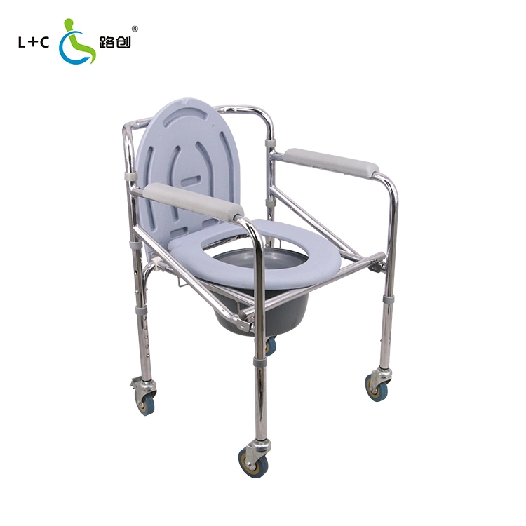 Chaise de toilette pliante très demandée en usine pour les personnes âgées à l'hôpital.