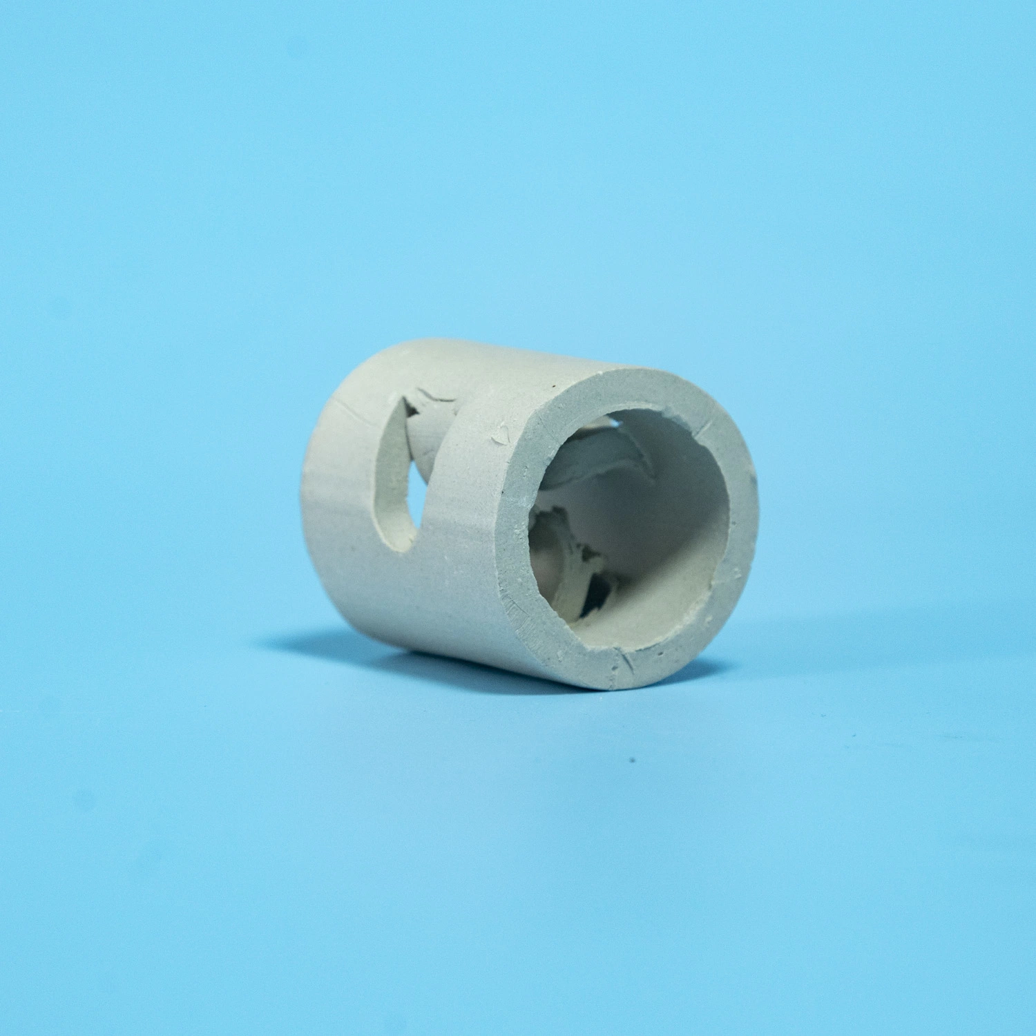 OEM DN25 Ceramic Random Tower Packing anillo de Pall para Scrubber Embalaje