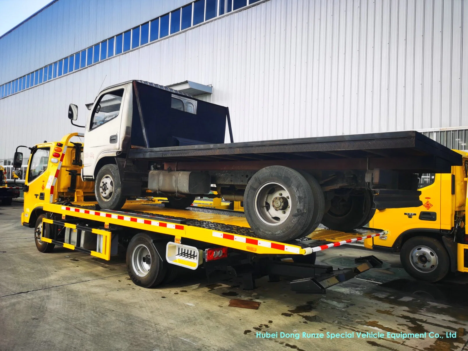 Foto Aumark Tilt Tray Rolling Back Bed Road remolque de rescate Truck Wrecker Recovery 4-6ton (volante a la izquierda/volante a la derecha Euro 2-6)