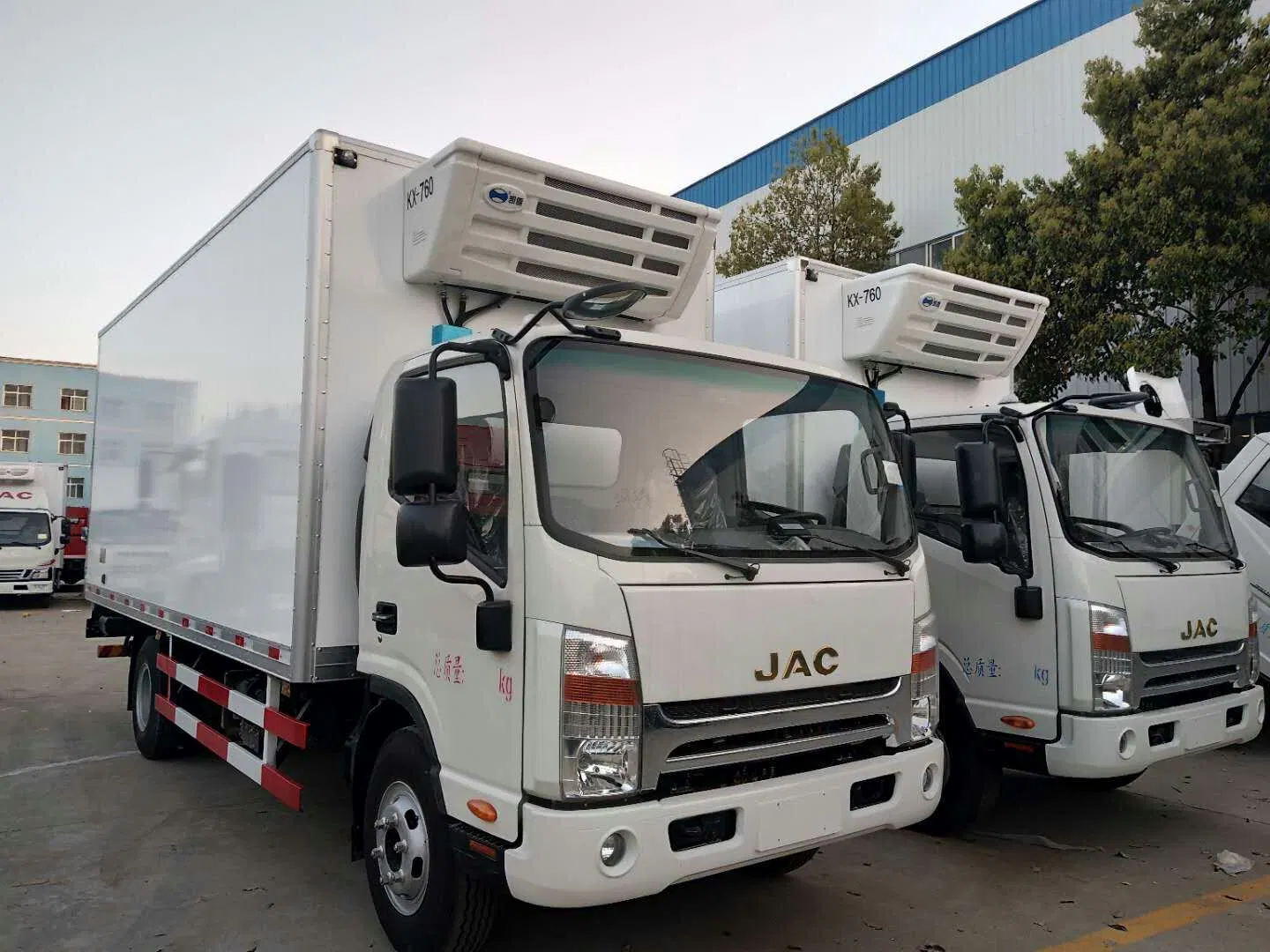 JAC Refrigerator 4X2 Food Meat Transportation Cooling Van Truck Freezer