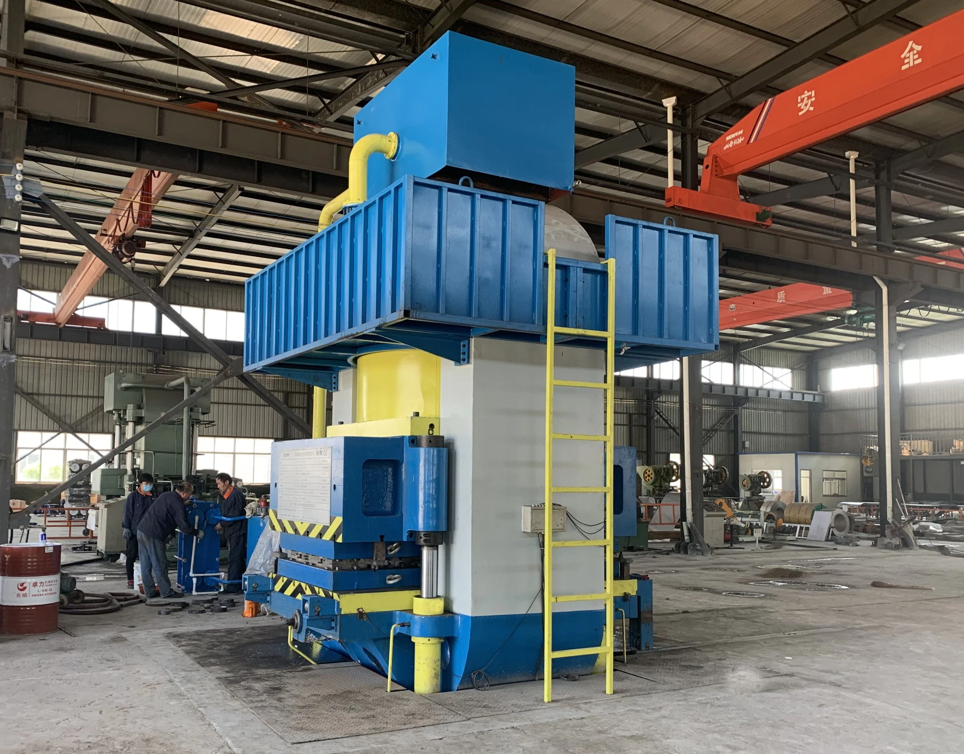 Hydraulic Press for Metal Plates for Heat Exchanger