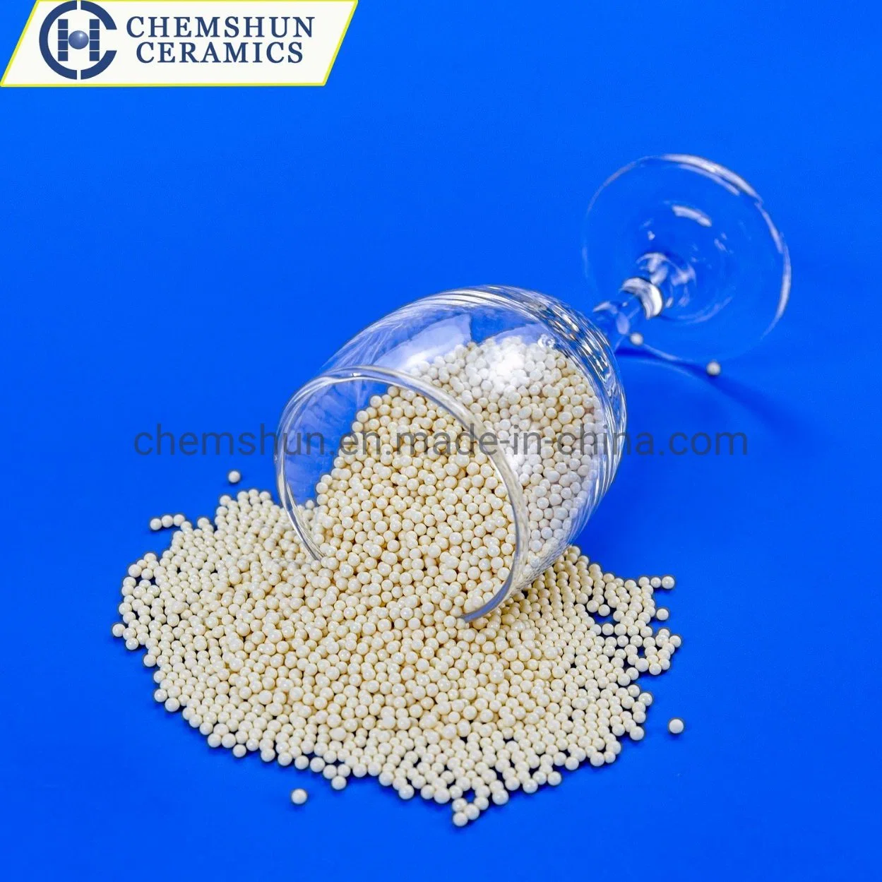 Perles en céramique de silicate de zirconium de l'alumine CS40 médias comme les boules moulant pour Mill