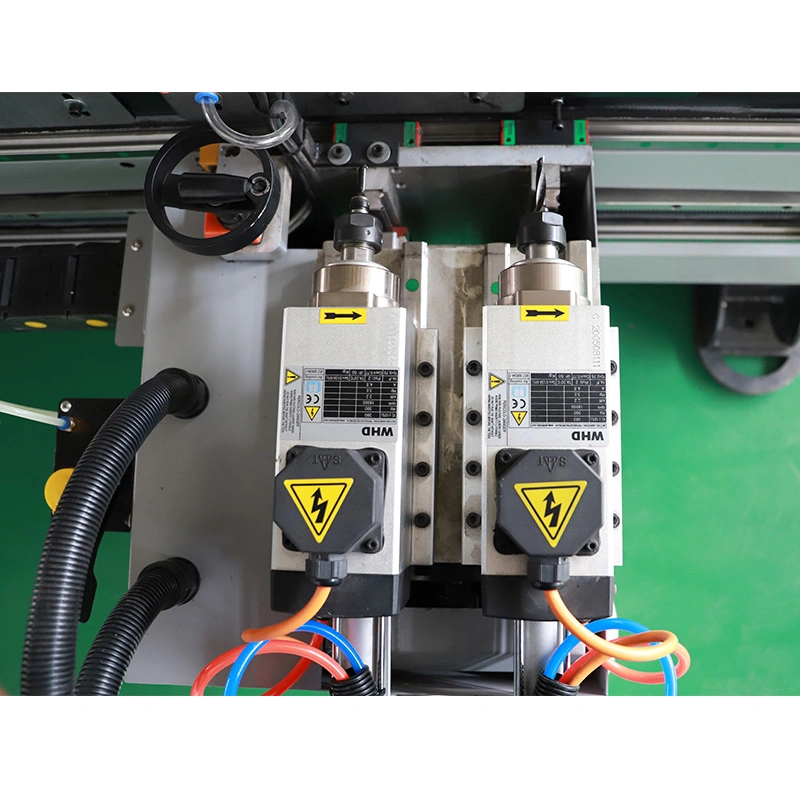 Lado do CNC Wood Furo drilling machine 2500 mm Madeira Comprimento de Trabalho para mobiliário tornando