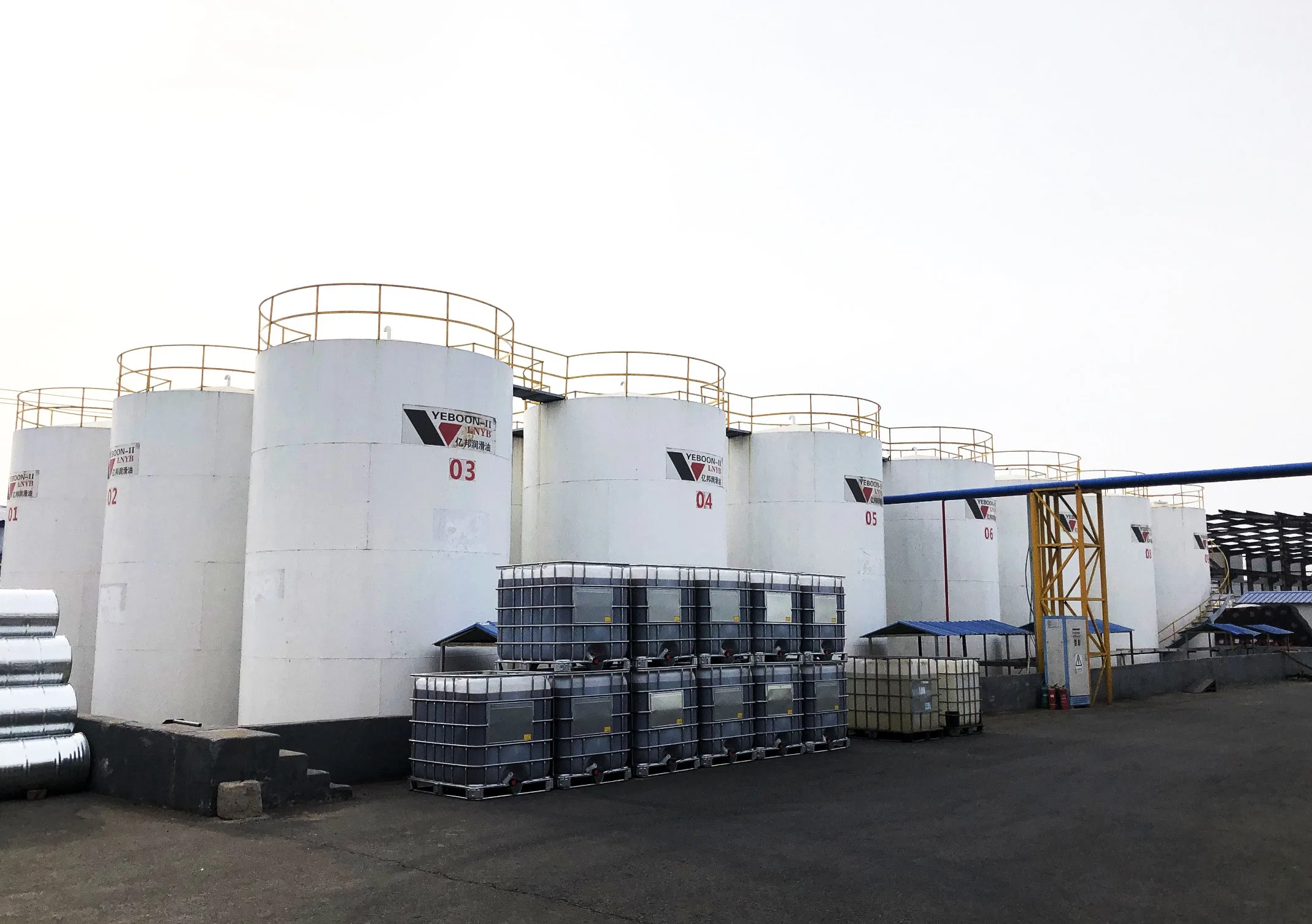 ISO 68 Hydraulic Oil Wholesale/Supplier Cheap Industrial Oil High Pressure