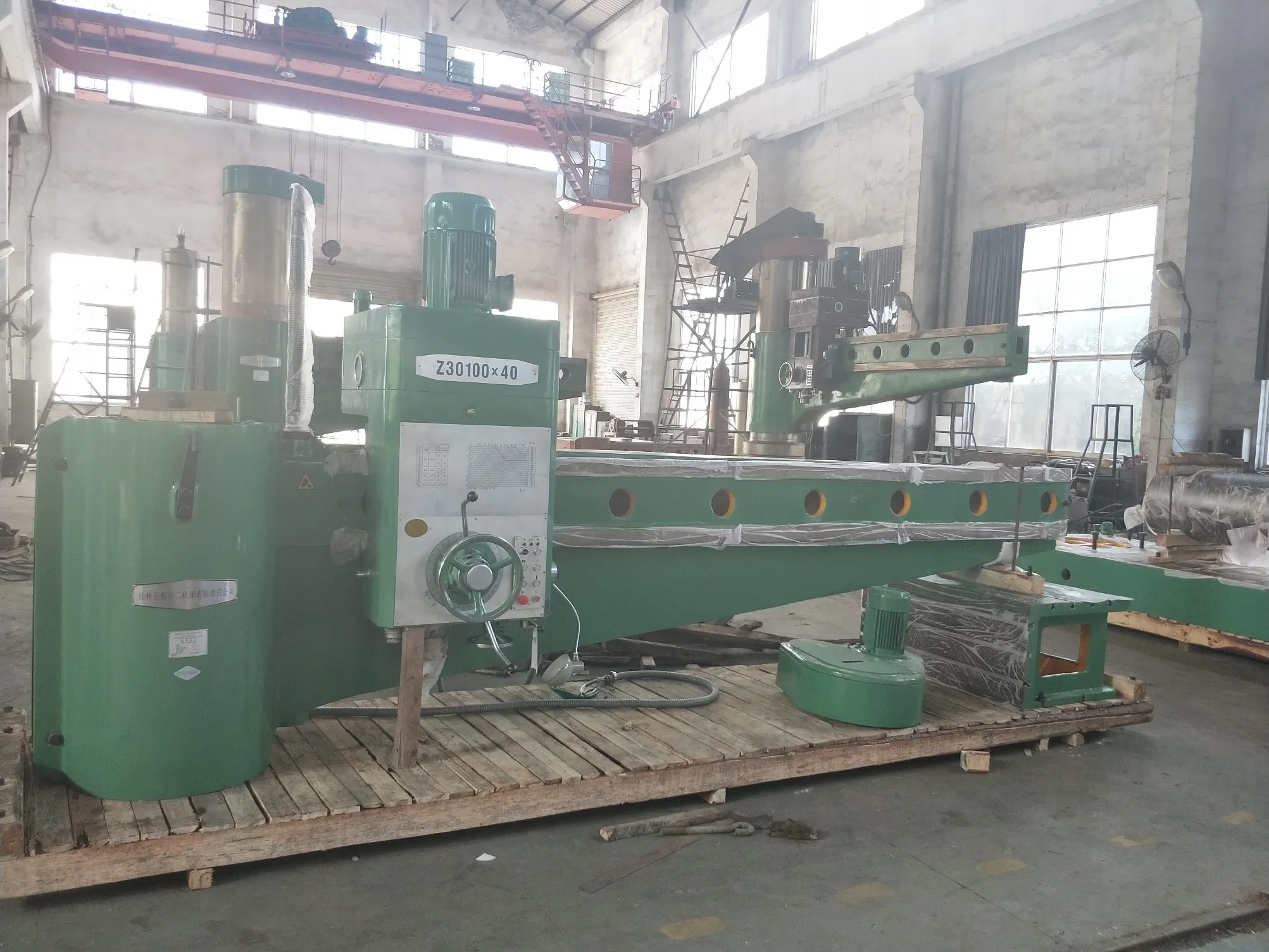 Heavy Duty Radial Drilling Machine (Z30100X31)