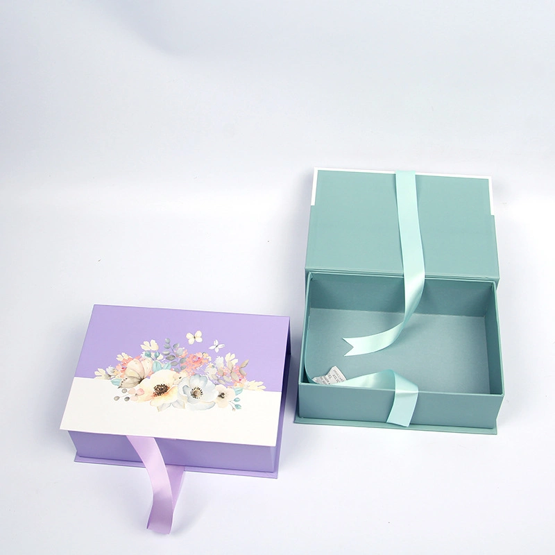 China Wholesale/Supplier Custom Logo Printed Christmas Decoration Ribbon Closure Rigid Book Type Paper Packaging Gift Box