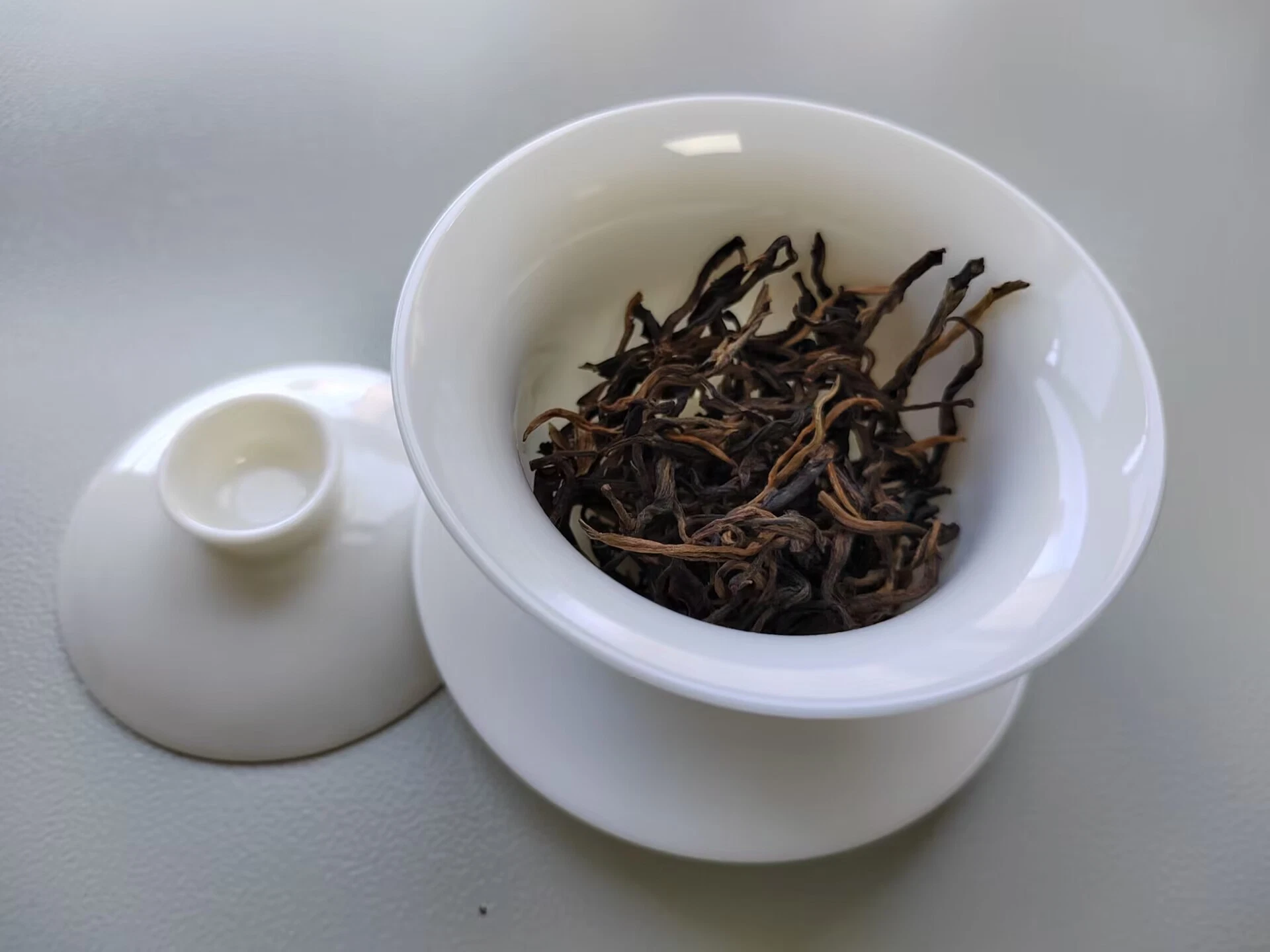 Wholesale/Supplier Bulk Tea Honey Scented Mao Feng Black Tea