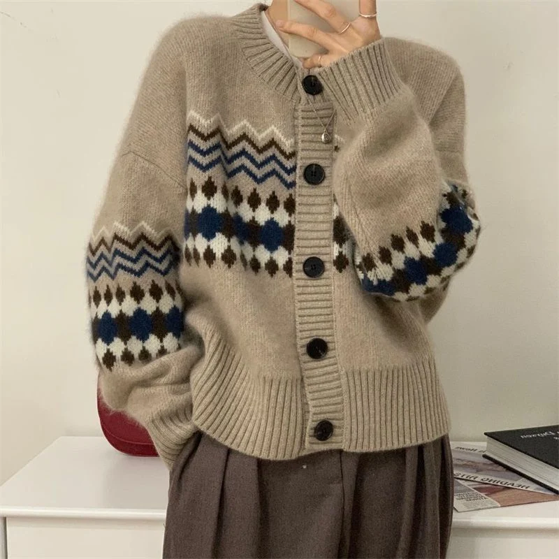 2023 Spring New Knitted Cardigan Short Style Coat Top Women's Jacquard Sweater Loose Outside Wear Factory Wholesale/Supplier