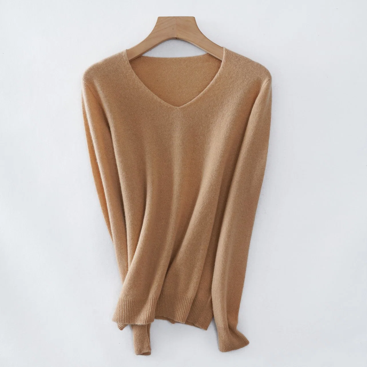Wholesale Ladies Classic All Season Seamless Lightweight V-Neck Knitted Pullover Cashmere Sweater