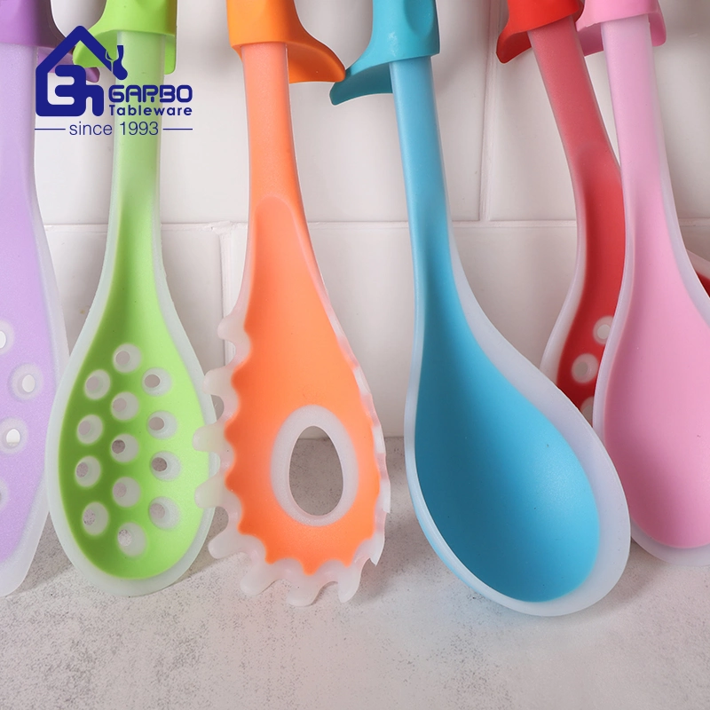 6 pièces ensemble de silicone ustensiles de cuisine sécurité alimentaire ménage Cuisine spatule de cuisson silice Gel batterie de cuisine