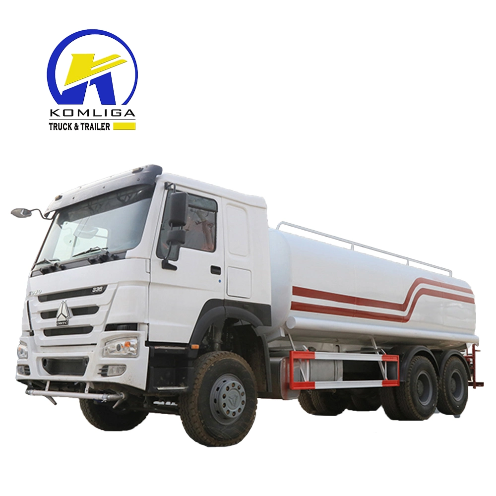 سعر المصنع شاحنة سينوتروك HOWO 20000/30000L 6X4 ذات ناقلات مياه