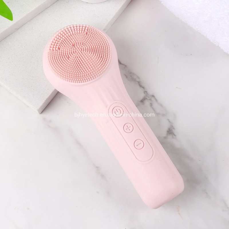 Magnetic Charging Silicone Facial Mud Mask Applicator Brush Clean Tools Wholesale/Supplier Price Face Mask Brush Waterproof Ipx7