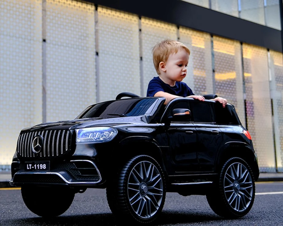 Children's 4WD auto eléctrico de la correa de off-road Control remoto puede sentarse juguete de niños y adultos Two-Person Four-Wheel Cochecito