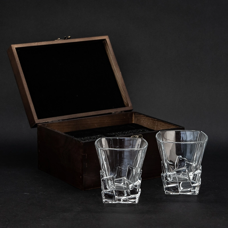 Glaswaren Set mit kundenspezifischen Paket in Holzbox personalisierter Kristall Wisky Whiskey Glas Geschenkset