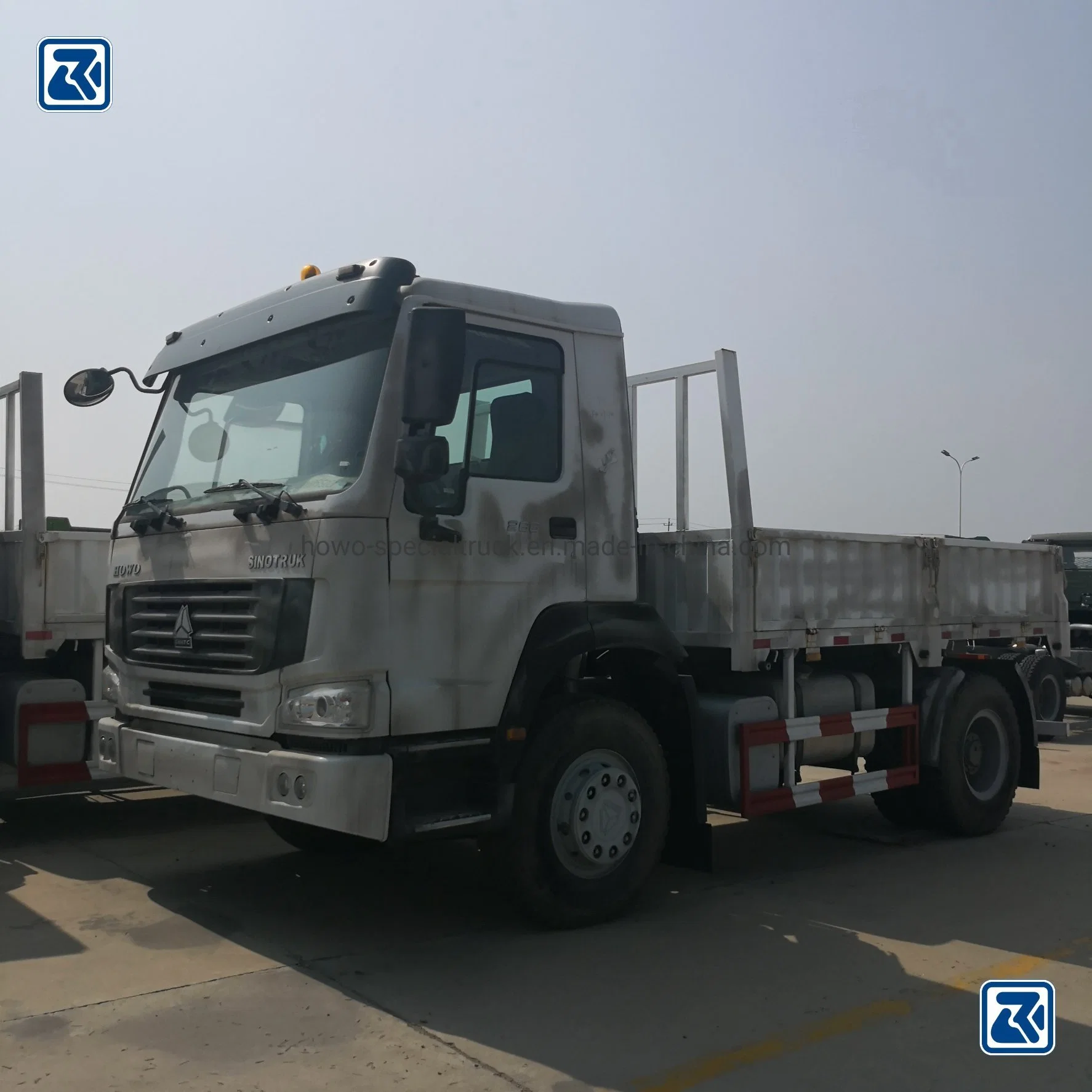 Sinotruk HOWO 4X2 10tons Normal General Cargo Truck Price