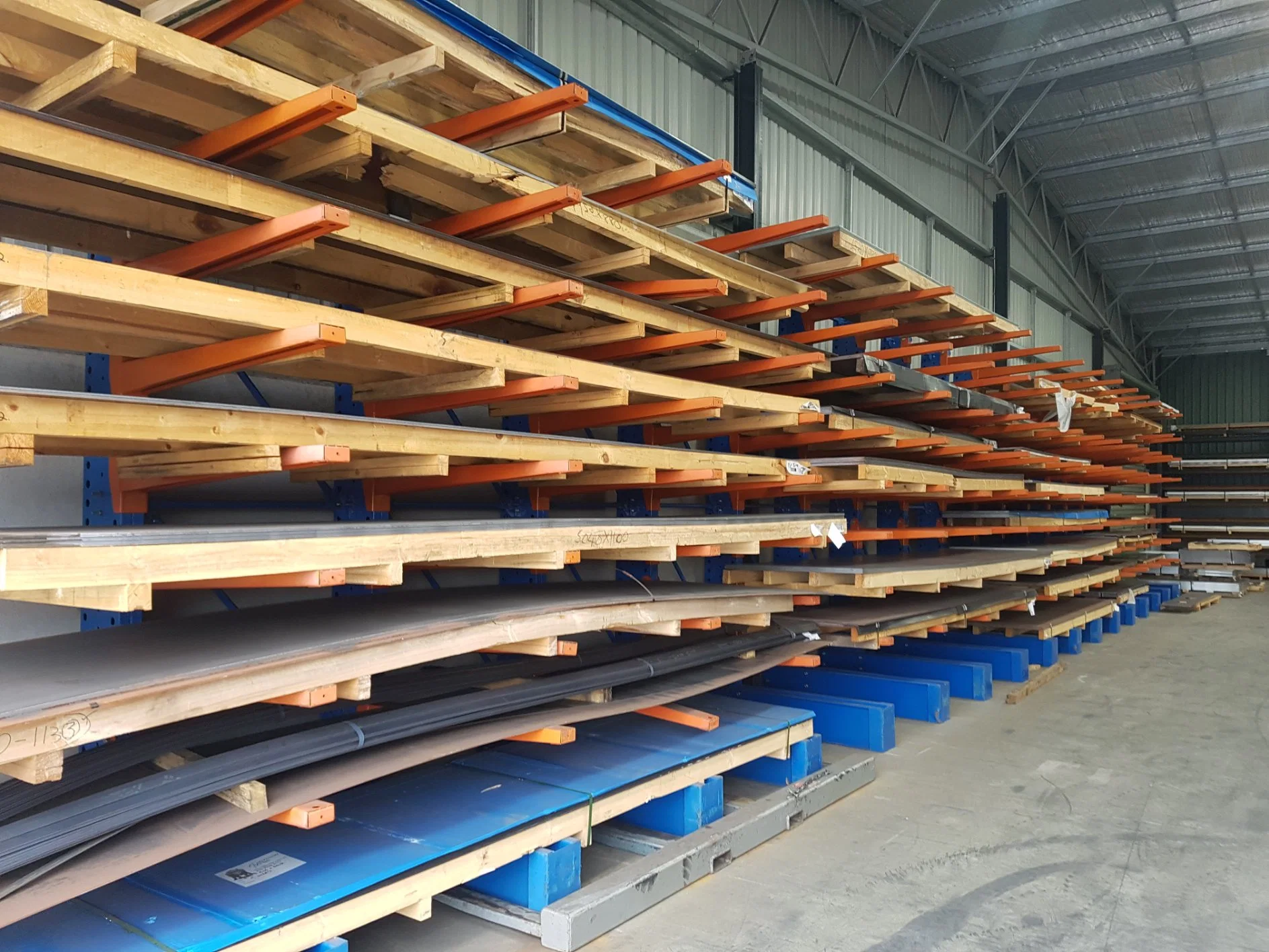 Factory Customized Steel Metal Storage Cantilever Racks