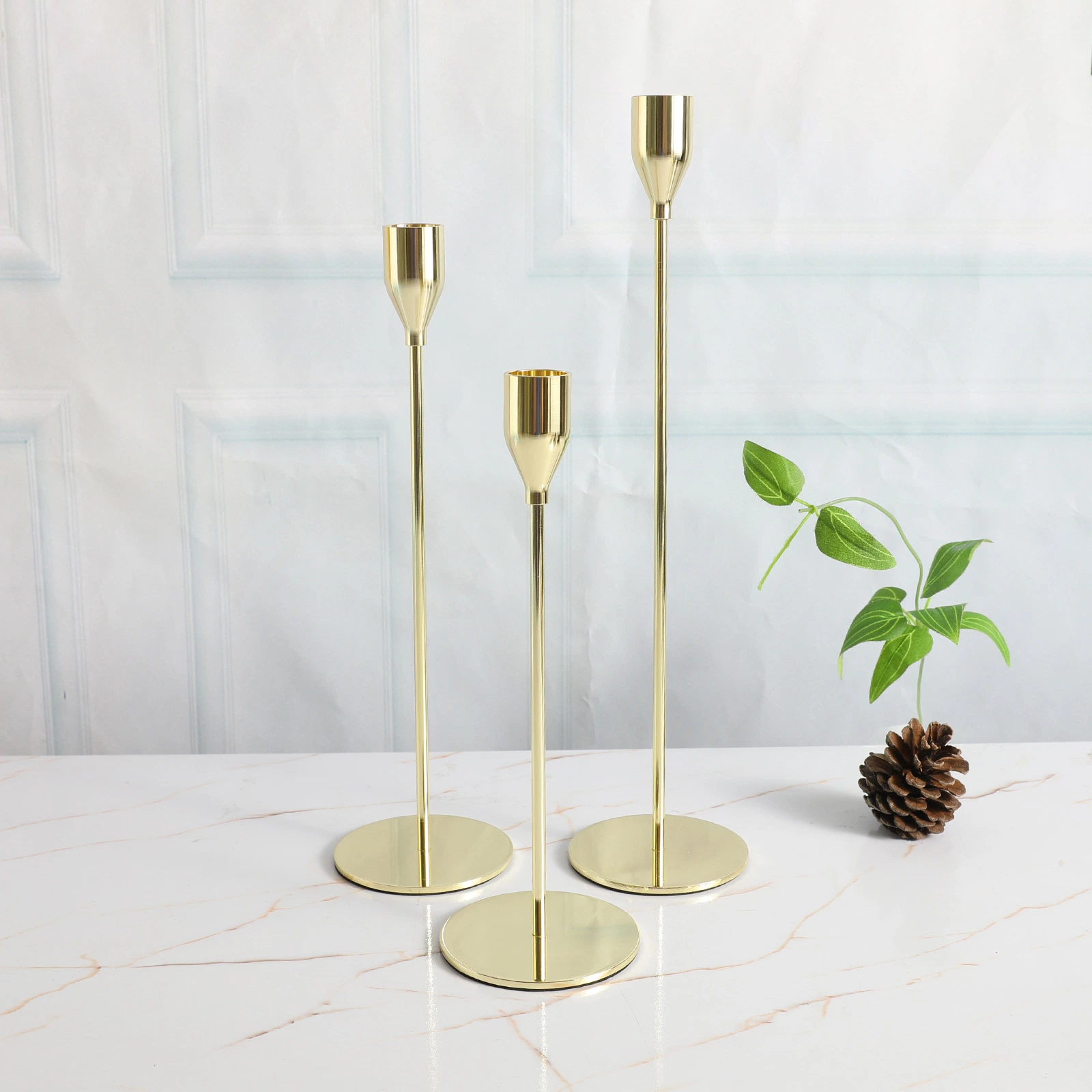 Elegant Design Stylish Modern Single-Head Candlestick Stand Wedding/Dining Table Decorating Candle Holder