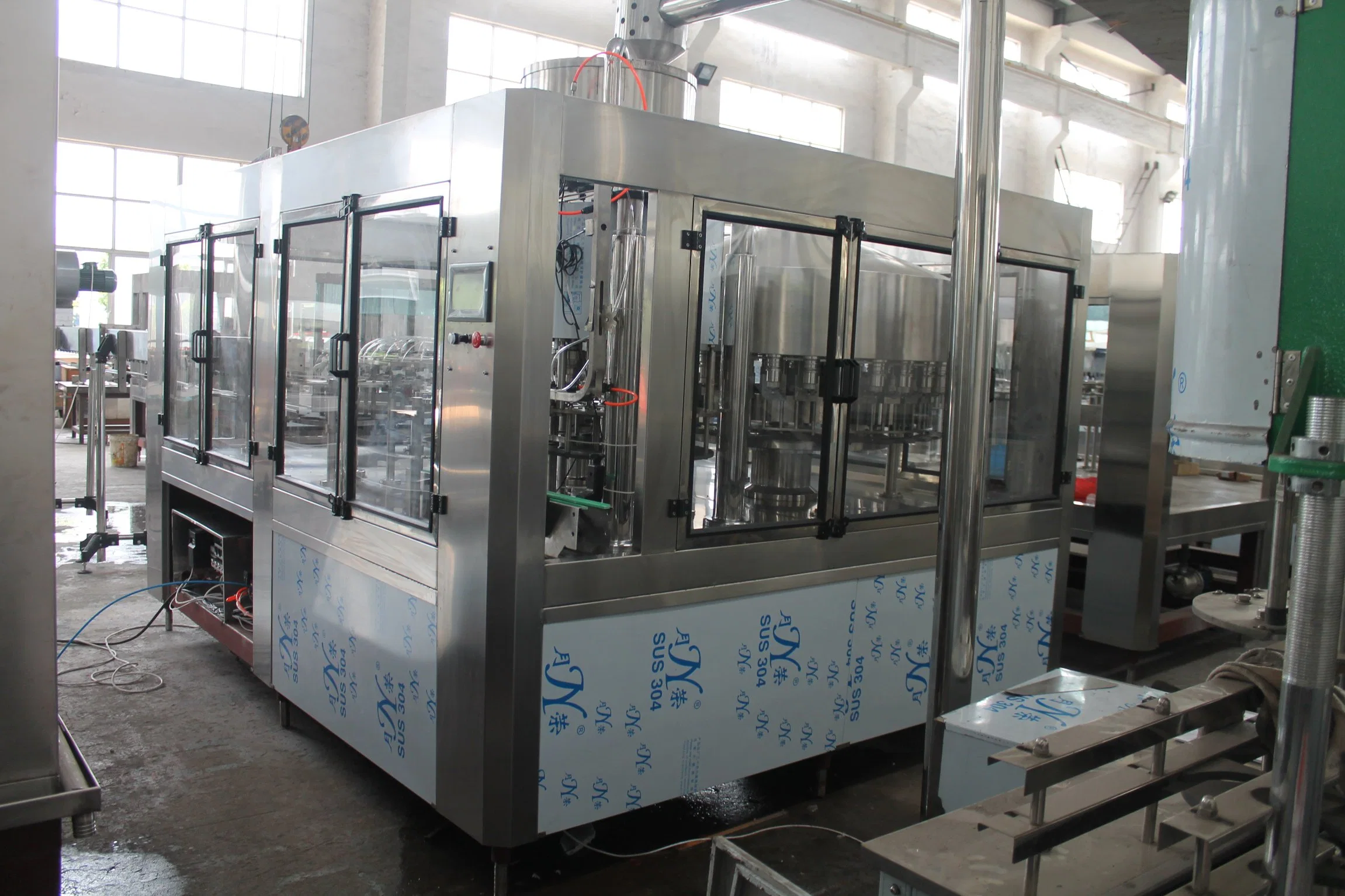 Complete Mineral Water Filling Line for Small Scale