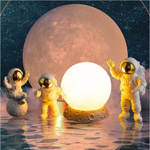 3PC Astronaut Decor Action Figures and Moon Home Decor Resin Desktop Decoration