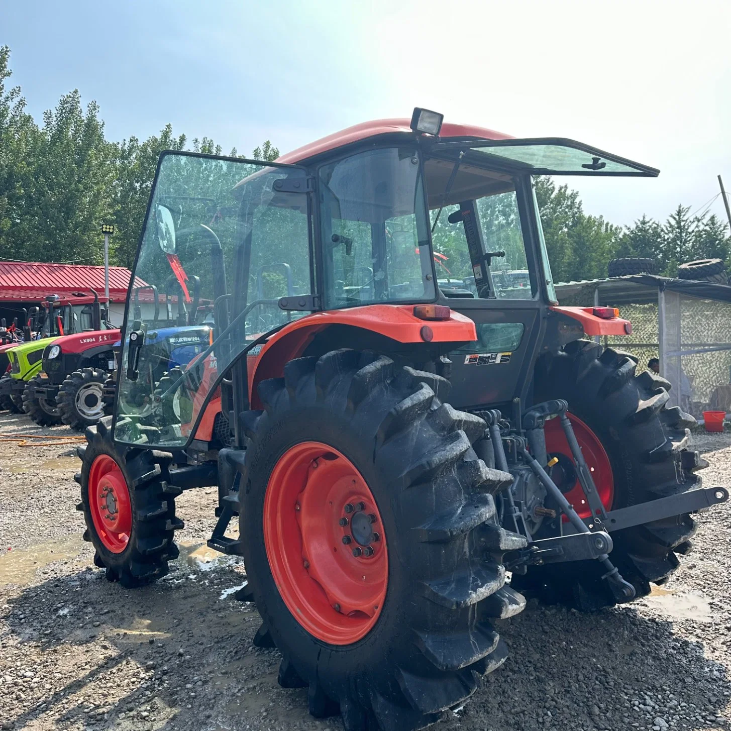 Tracteur d'occasion Kubota M954kq à quatre roues motrices de haute qualité