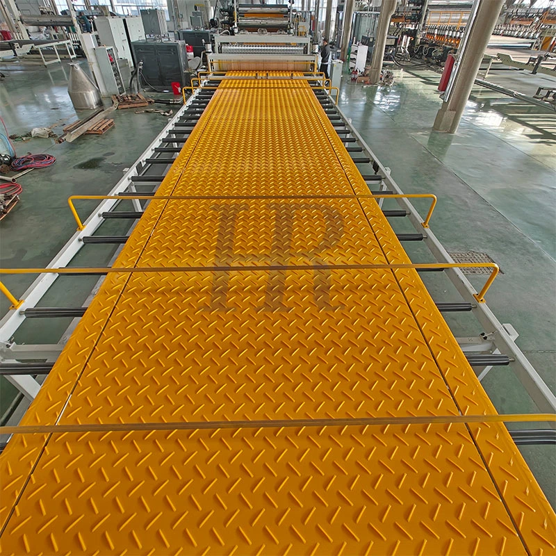 1/2' Thickness Customized HDPE Ground Protection Mat with Handles Connectors for Lawn