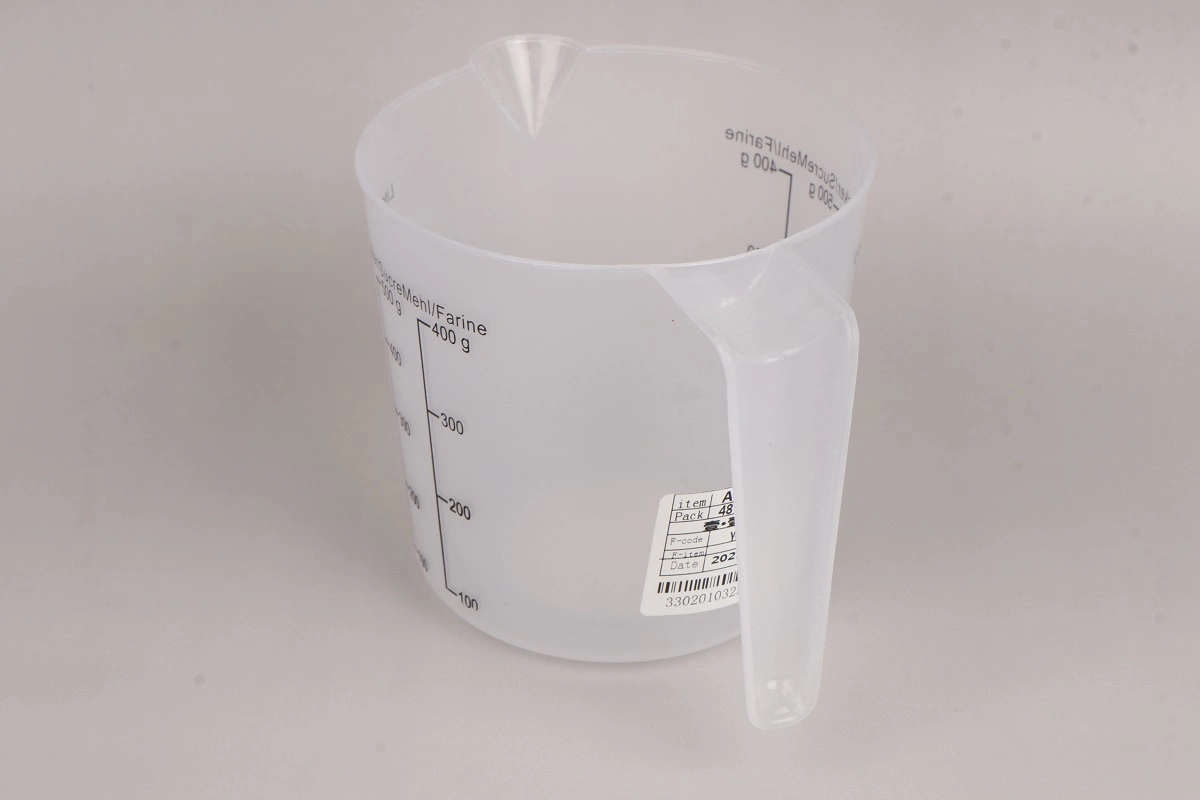 500ml Plastic Translucent Measuring Cup with Mouth and Scale