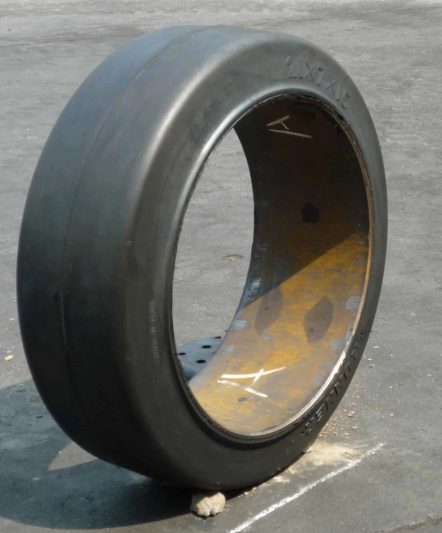 New Forklift Solid Tire with High quality/High cost performance  and Cheap Price 15*4.5-8 16*6-8 18*7-8 21*8-9 23*9-10 27*10-12