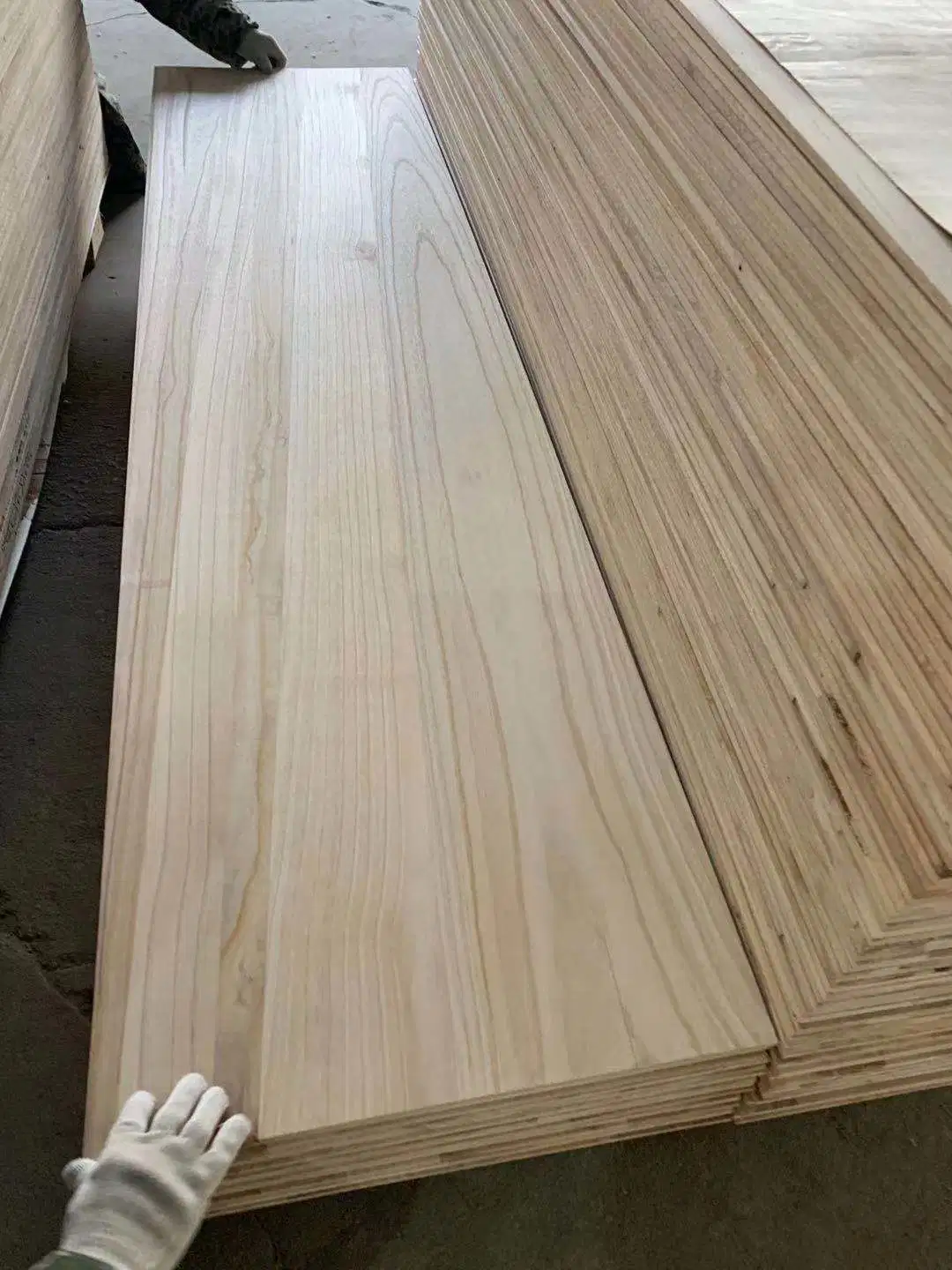 Wholesale/Supplier Solid Wood Board Paulownia Board for Coffin