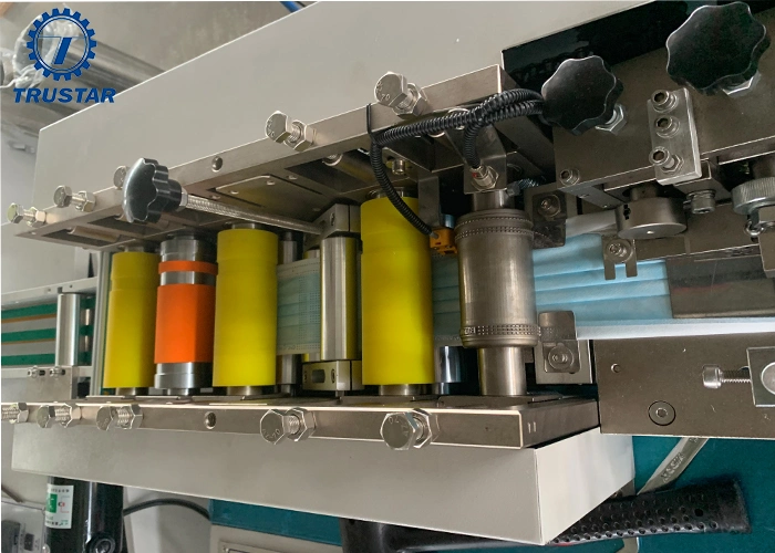 Automatic 3ply Nonwoven Disposable Face Mask Making Machine