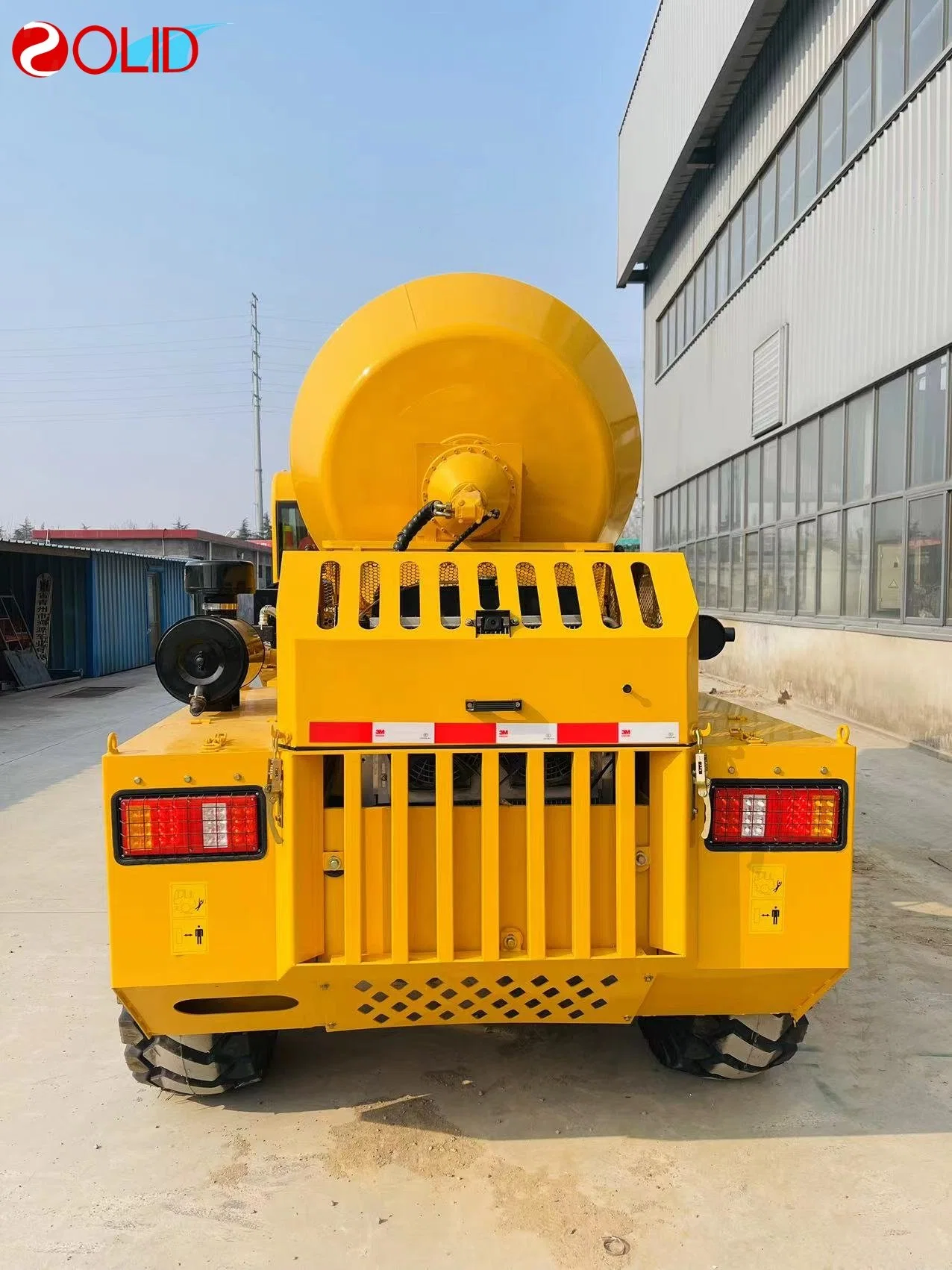 High quality/High cost performance  Solid 4 Cbm Self Loading Concrete Mixer for Mixing and Transport Concrete