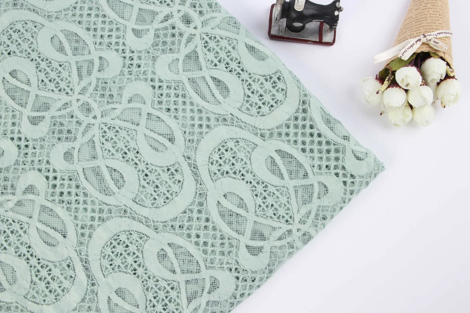China Lace Factory Bridal Eyelet Polyester Lace for Textile Accessories